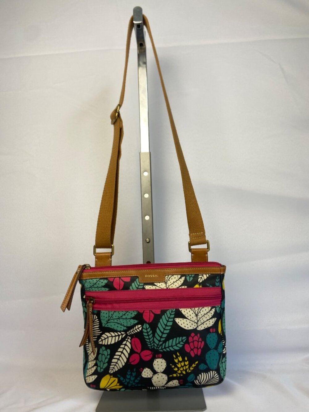 Fossil Crossbody Bag Shoulder Purse Nylon Canvas Floral Print Adjustable Boho
